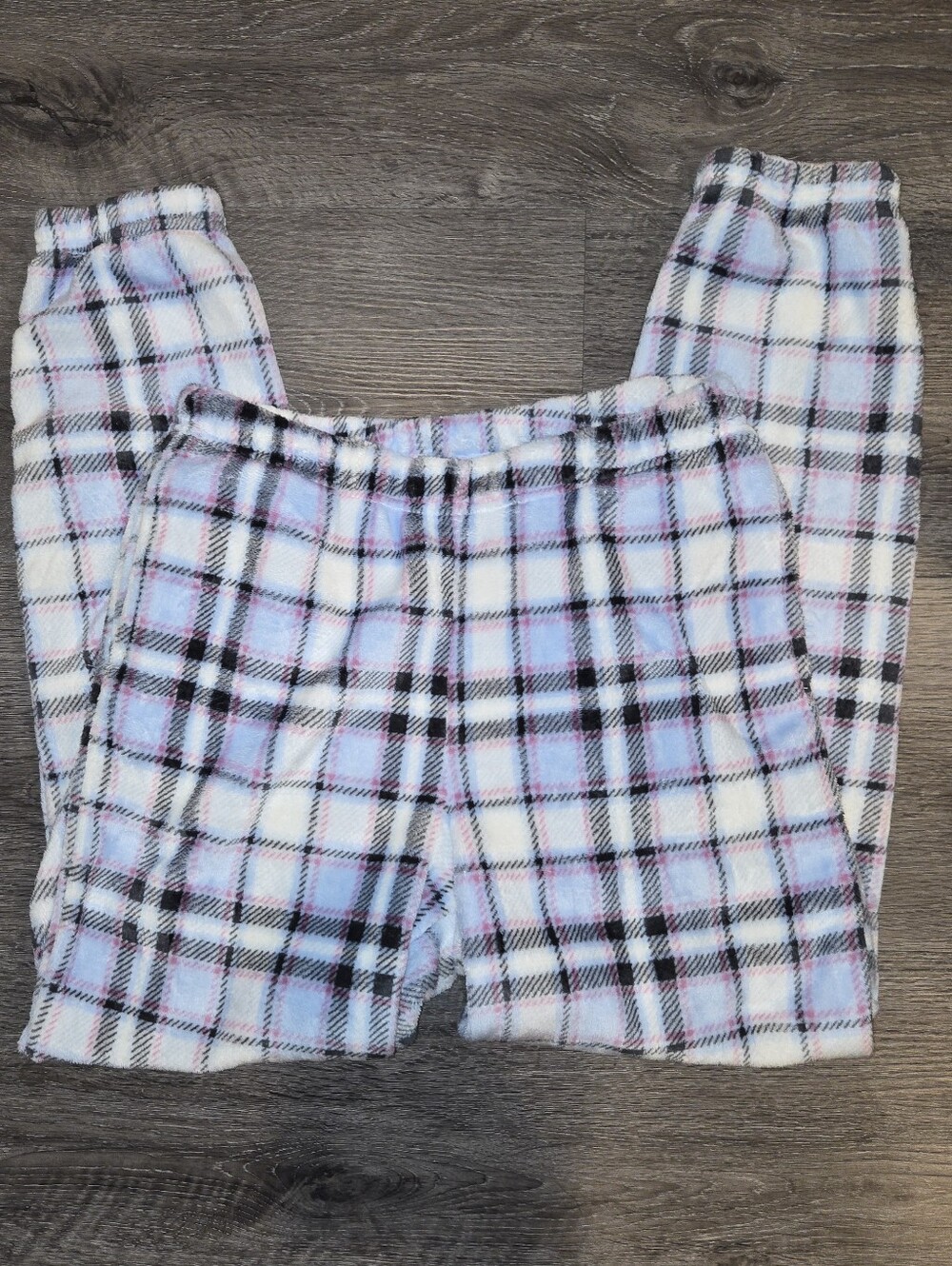 Joyspun Cozy Plaid Fleece Pajama Pants in White & Pink
